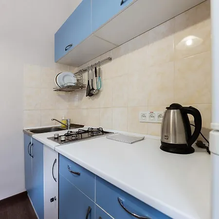 на крещатике Apartment *